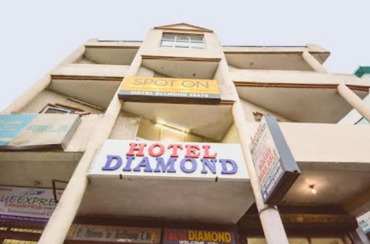 Hotel Diamond Jalandhar Esterno foto